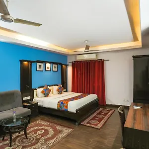 Fabhotel Sentinel 3*, New Delhi India